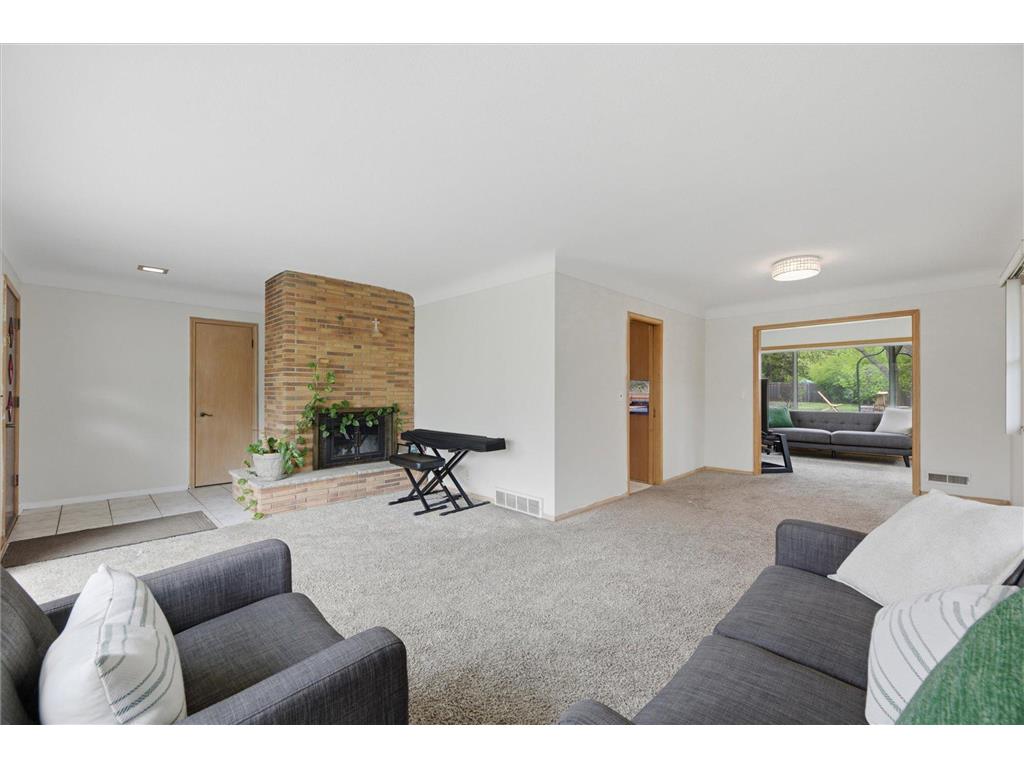 6316 40th Avenue N Crystal MN 55427 7080969 image9