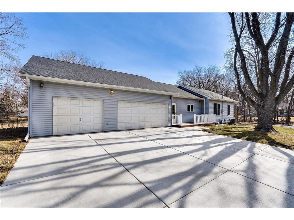 6316 48th Street N Oakdale MN 55128 6497034 image1