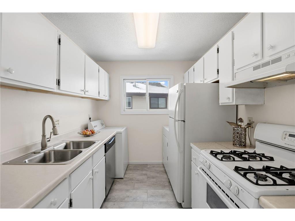 6317 83rd Court N Brooklyn Park MN 55445 7027165 image12