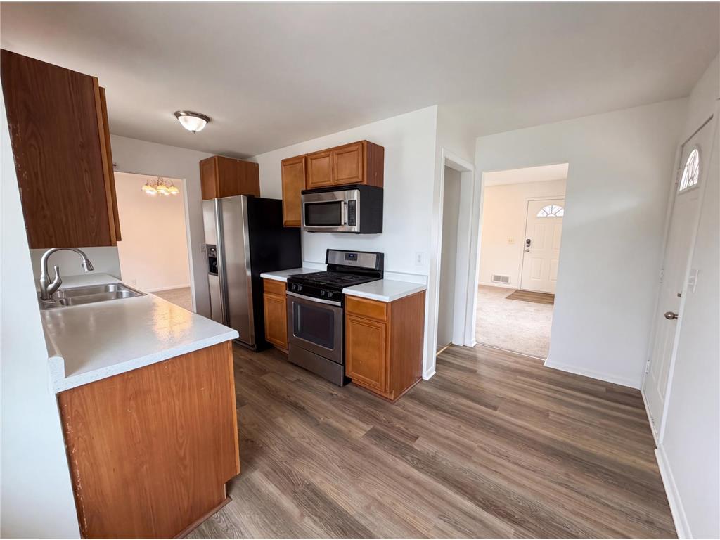 6319 Perry Avenue N Brooklyn Center MN 55429 7061277 image17