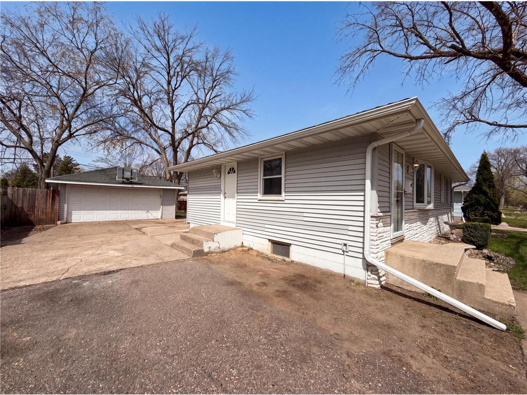 6319 Perry Avenue N Brooklyn Center MN 55429 7061277 image22