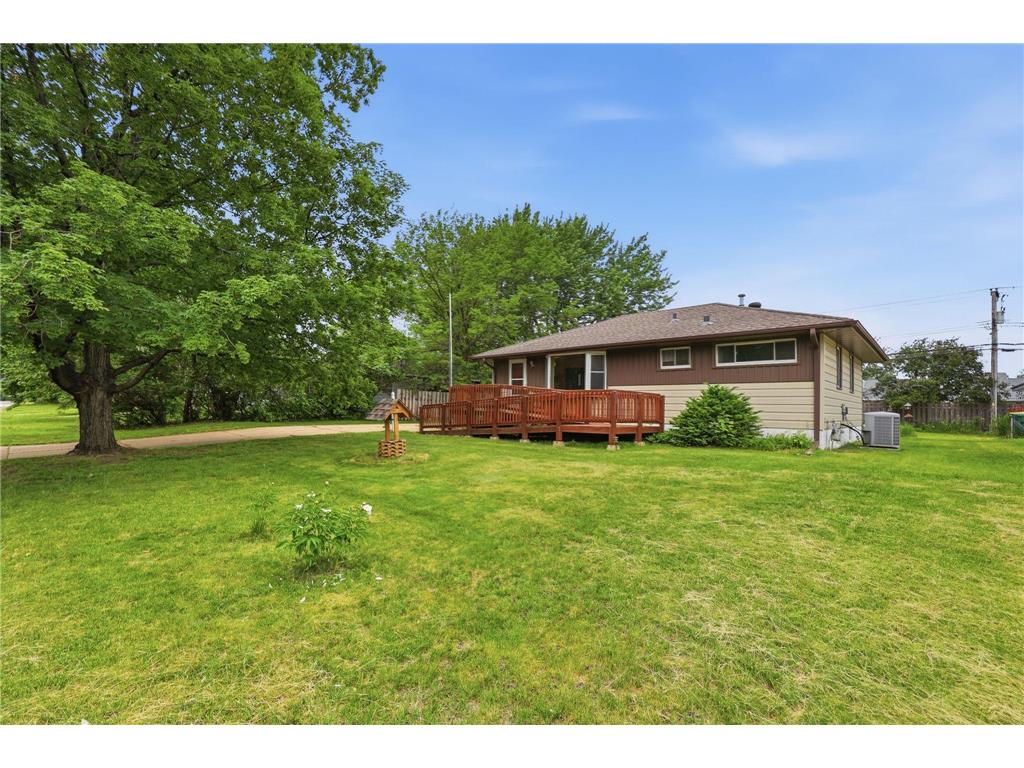 6319 Unity Avenue N Brooklyn Center MN 55429 7089631 image1
