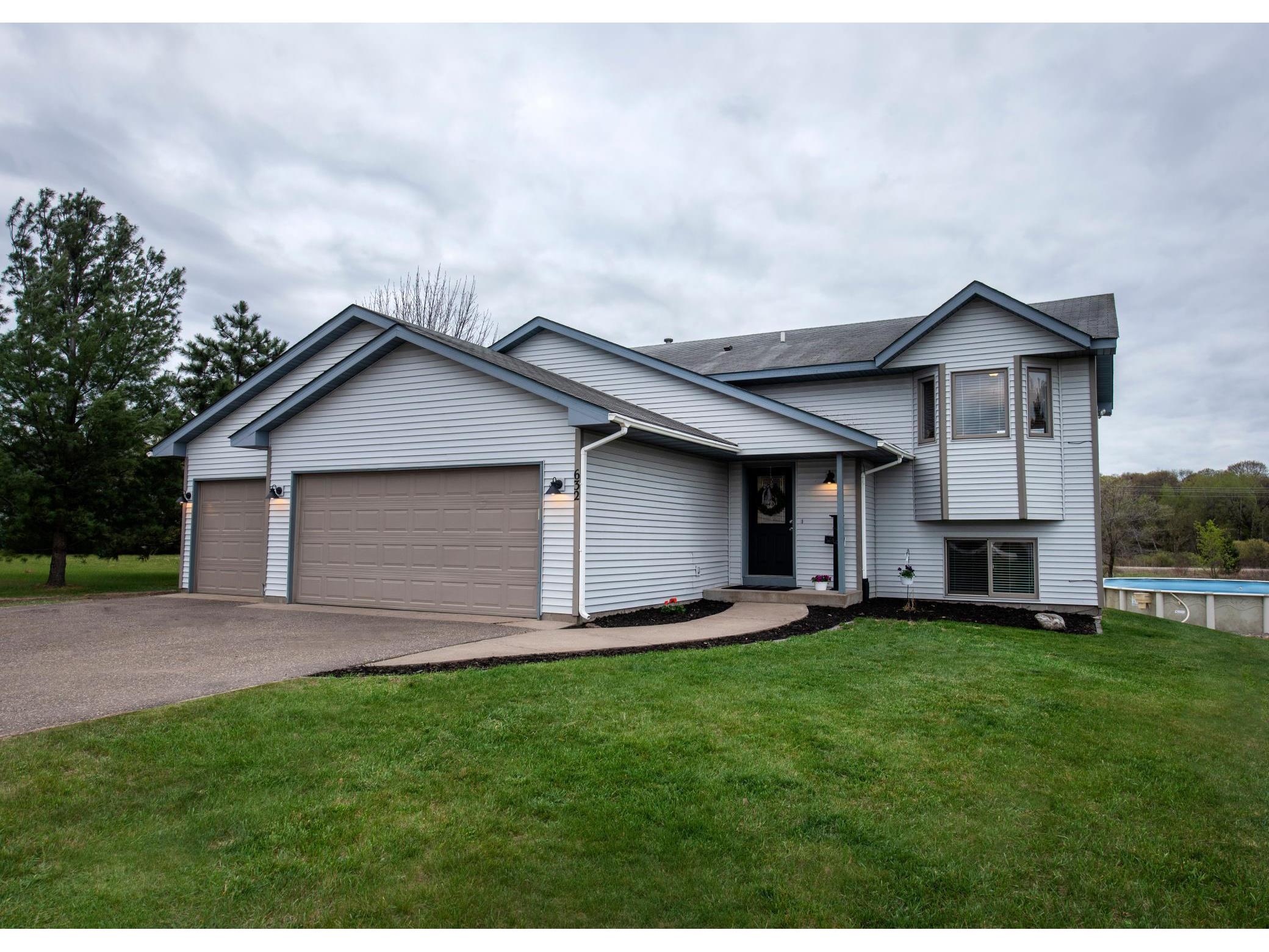 632 238th Lane NE, East Bethel, MN 55005 MLS 5750887 Edina Realty