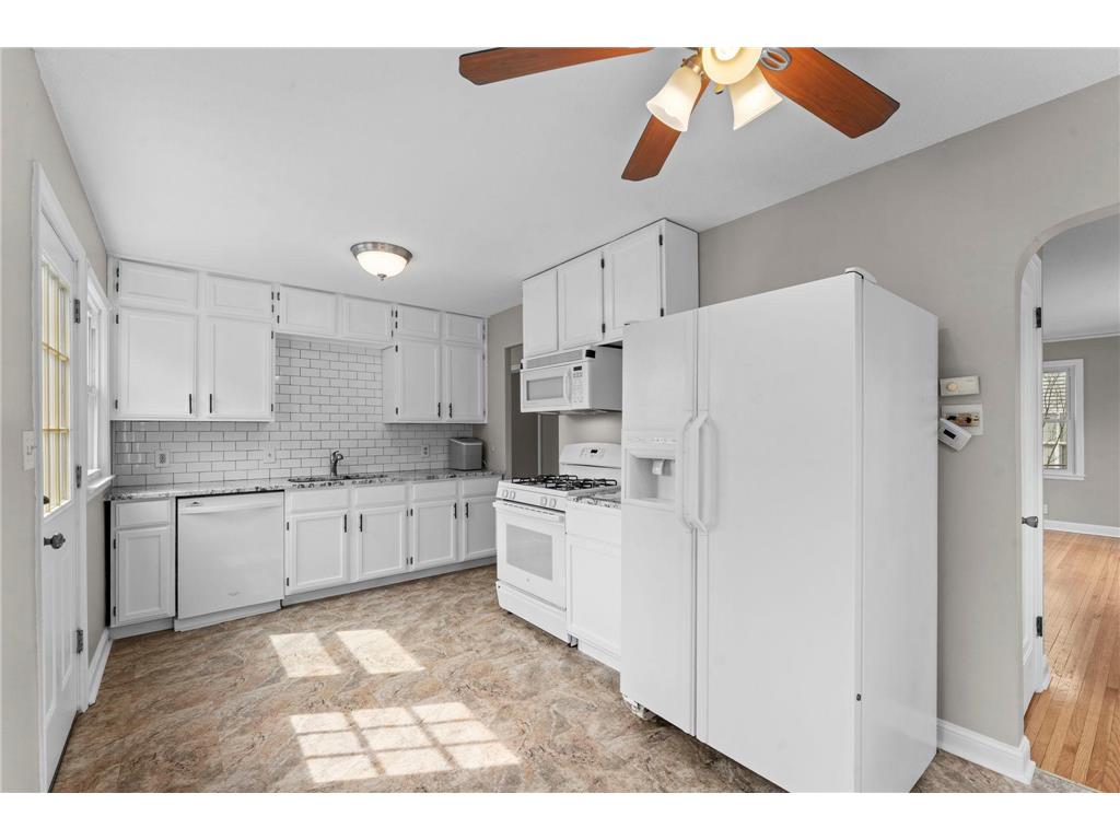 632 7th Avenue S Hopkins MN 55343 7082143 image2