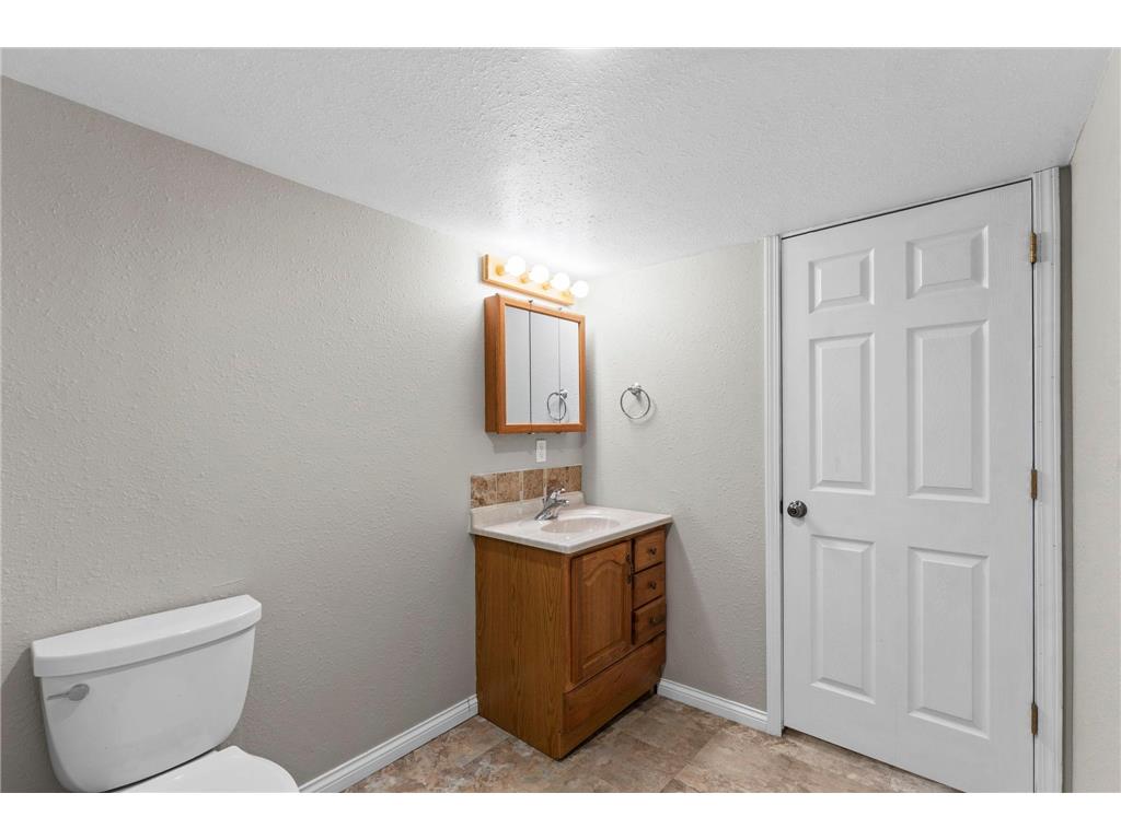 632 7th Avenue S Hopkins MN 55343 7082143 image22