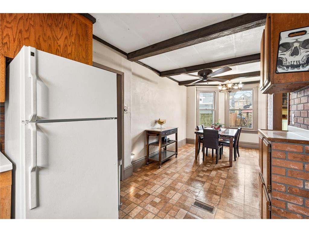 632 Manomin Avenue Saint Paul MN 55107 7049382 image11