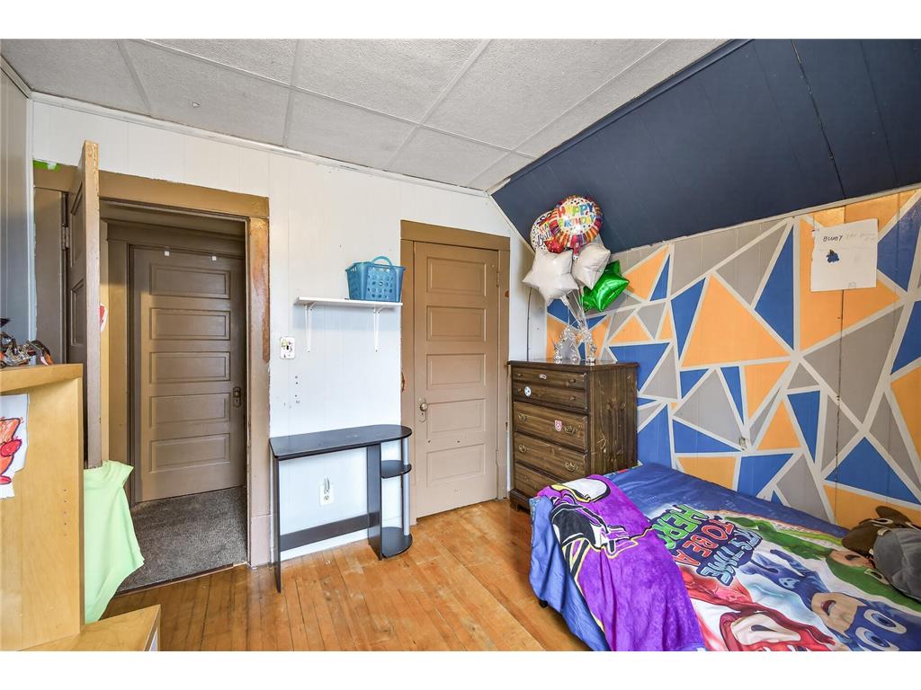 632 Manomin Avenue Saint Paul MN 55107 7049382 image17