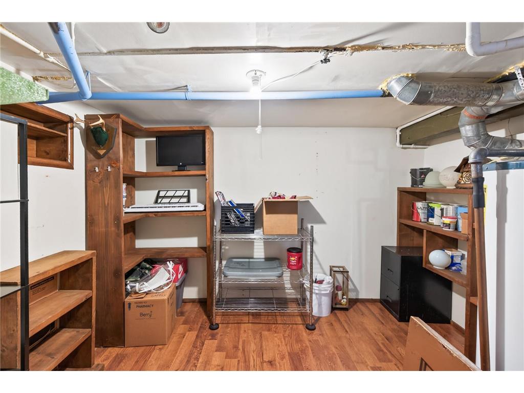 632 Manomin Avenue Saint Paul MN 55107 7049382 image21