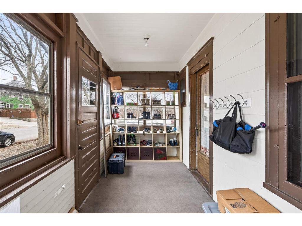 632 Manomin Avenue Saint Paul MN 55107 7049382 image26