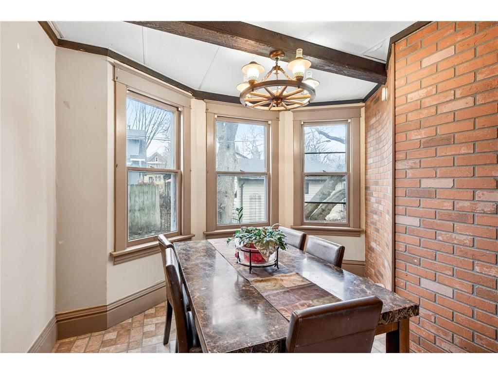 632 Manomin Avenue Saint Paul MN 55107 7049382 image8