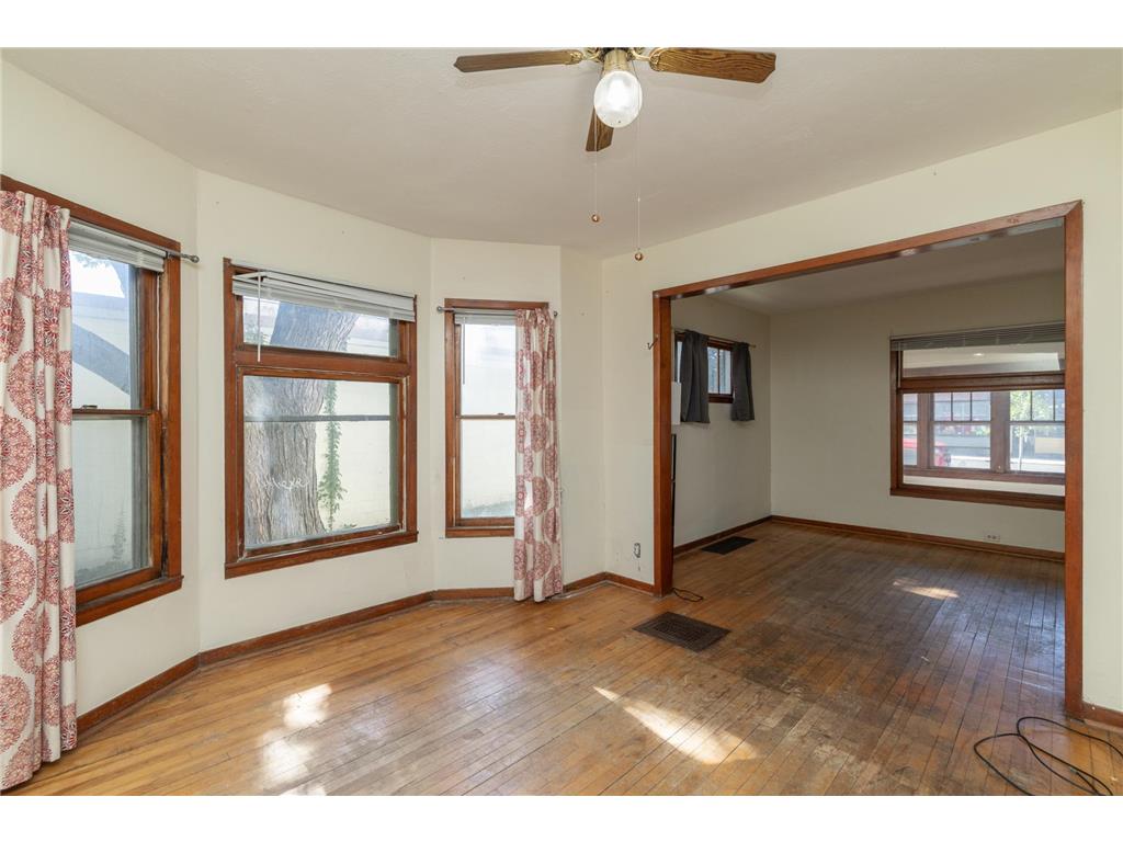 632 Smith Avenue S Saint Paul MN 55107 7043423 image9