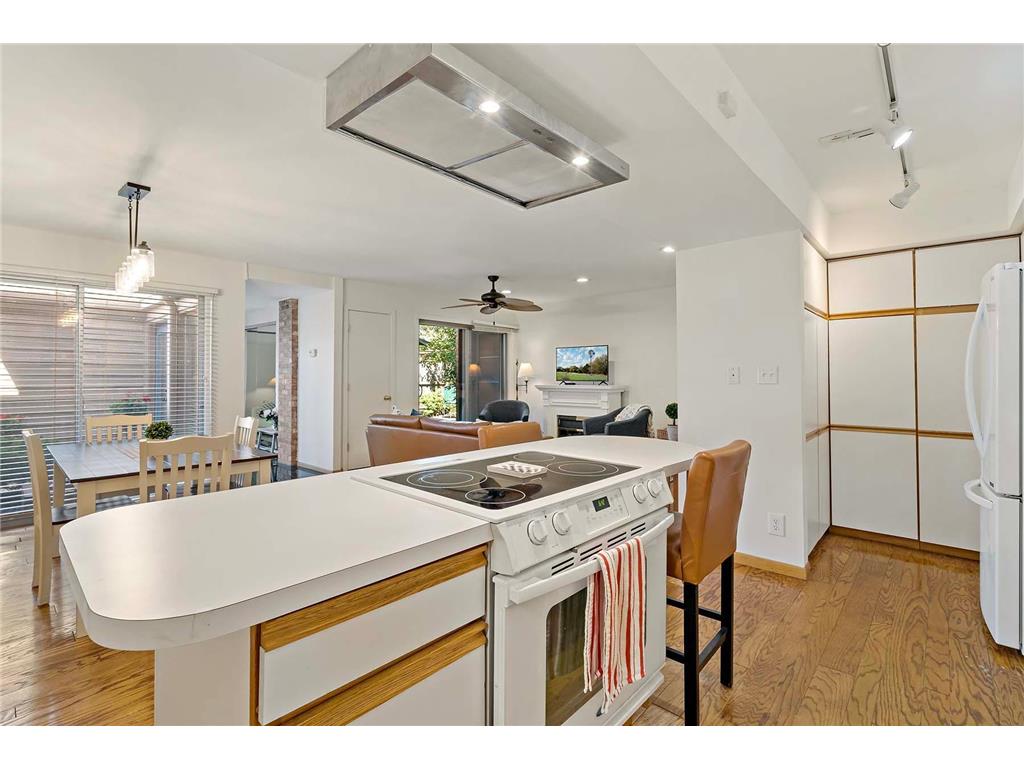 6324 Barrie Road 1A, Edina, MN, 55435 MLS 6544328 Edina Realty