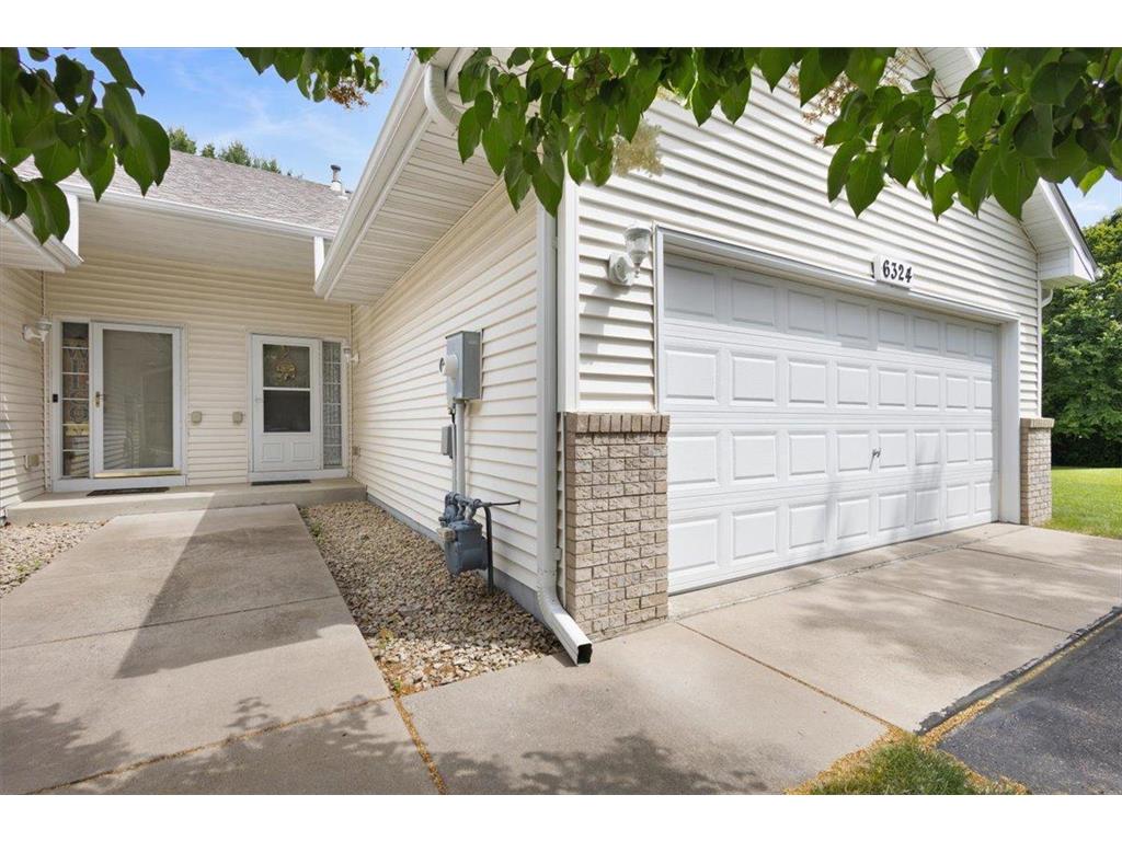 6324 Cavell Court Brooklyn Park MN 55428 7077363 image1
