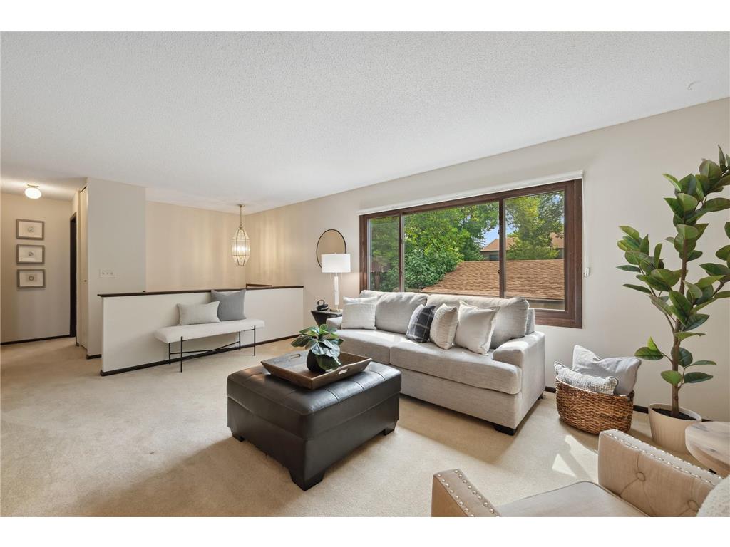 6324 Saint Johns Drive Eden Prairie MN 55346 6387952 image1