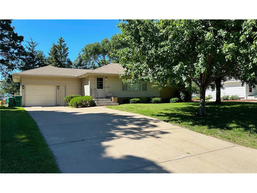 6325 Halifax Drive Brooklyn Center MN 55429 6572416 image1