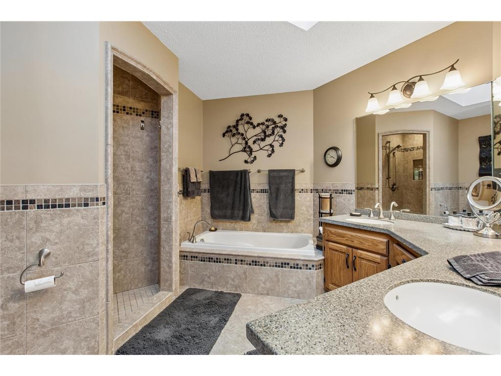 6325 Kalen Drive Woodbury MN 55129 7068662 image21