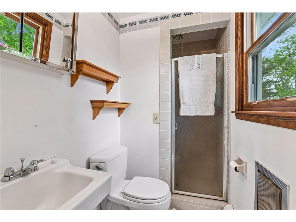 6325 Wood Hill Lane Maple Plain MN 55359 7046233 image48