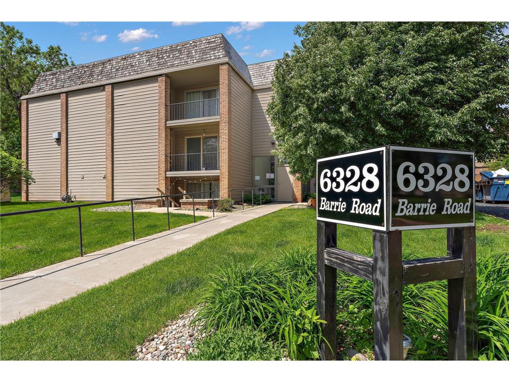 6328 Barrie Road #2E Edina MN 55435 6379133 image1