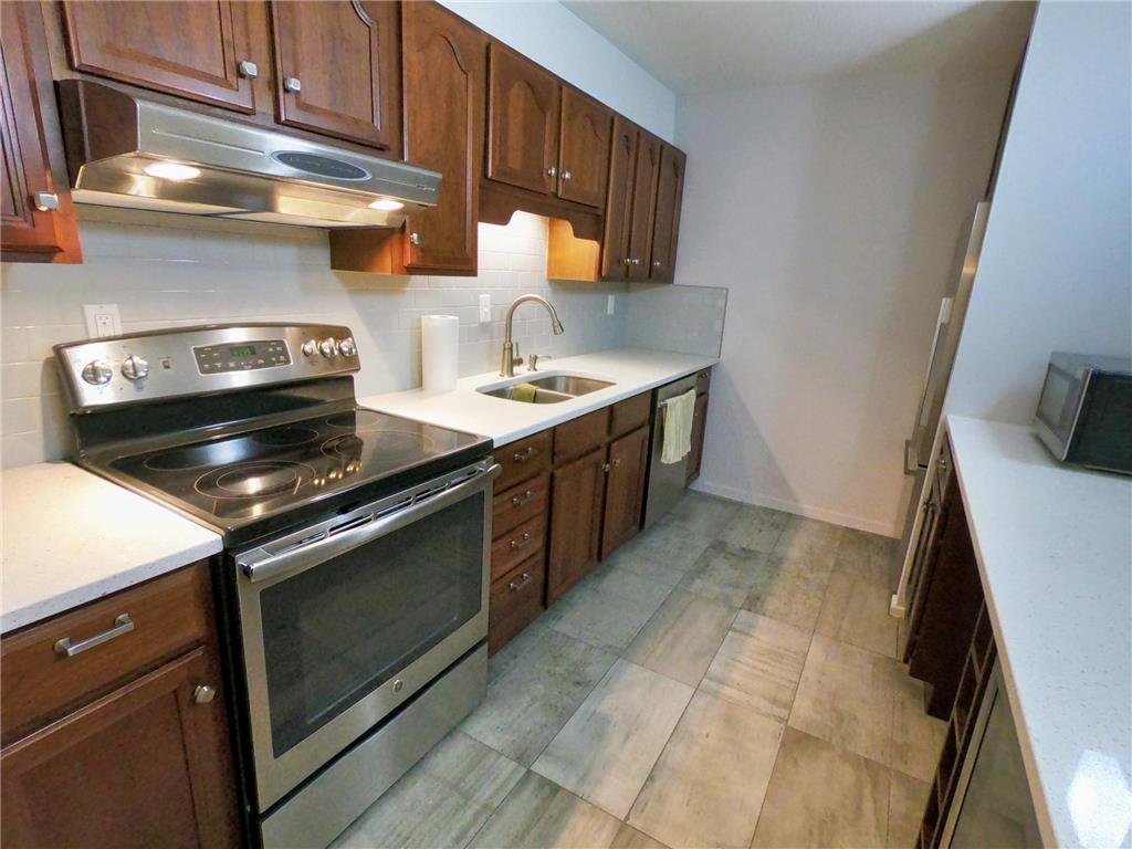 6328 Barrie Road #2F Edina MN 55435 7027459 image8