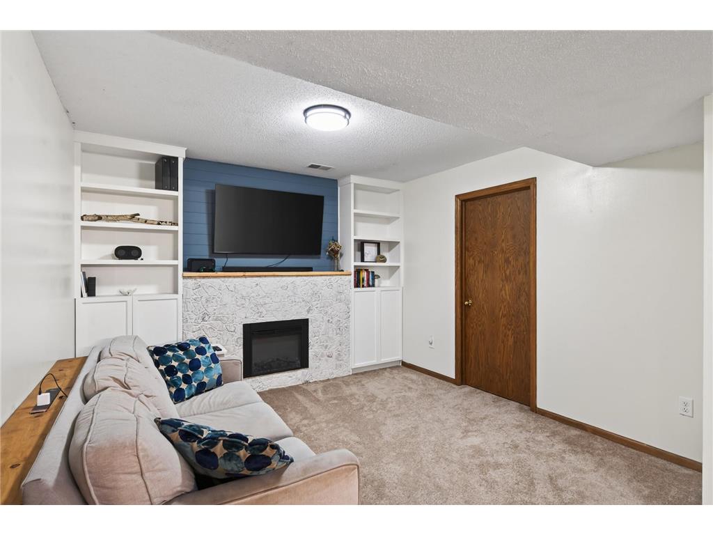 6329 Vera Cruz Lane N Brooklyn Park MN 55429 7068630 image20