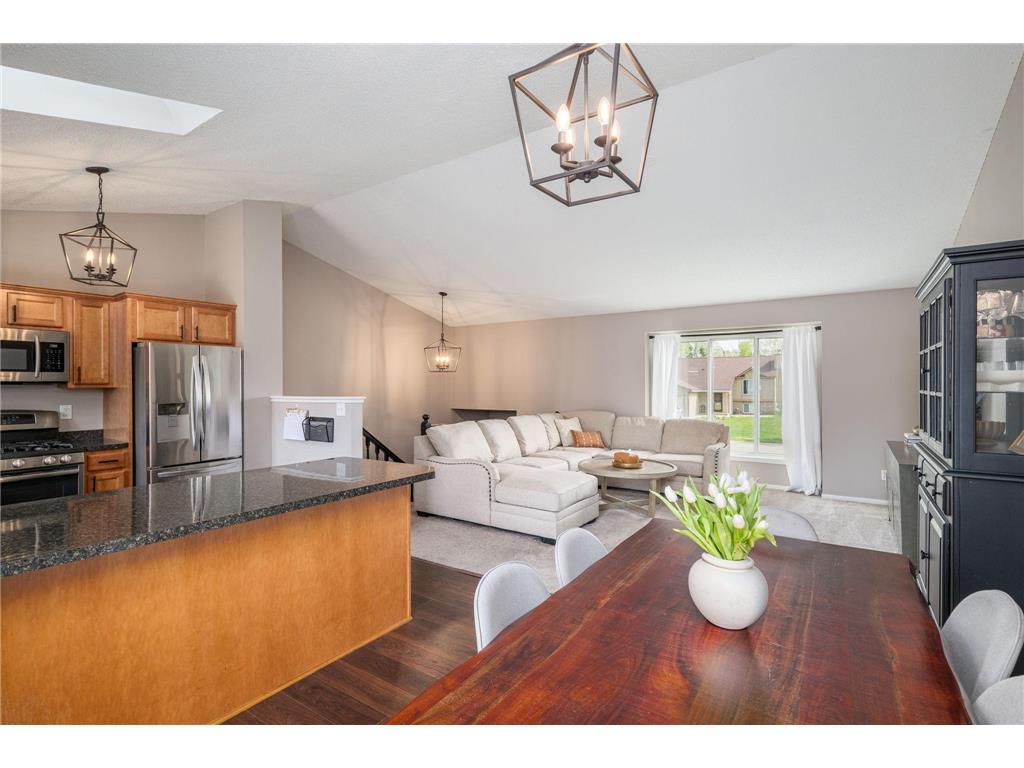 633 108th Avenue NW Coon Rapids MN 55448 7069496 image11