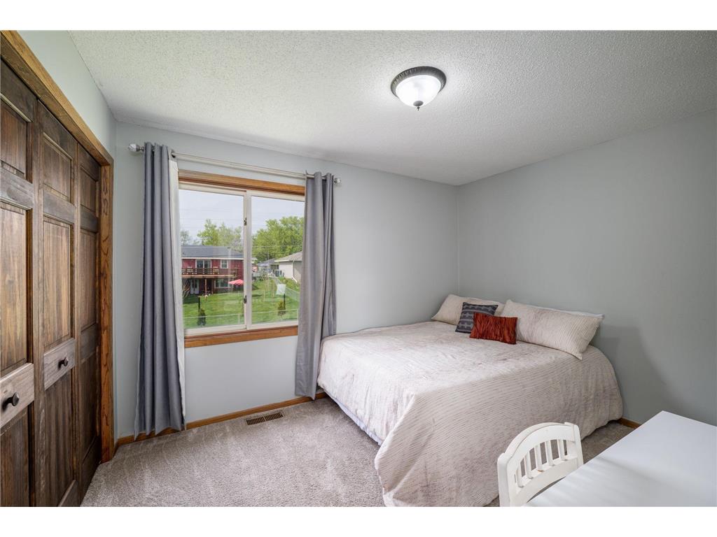 633 108th Avenue NW Coon Rapids MN 55448 7069496 image19