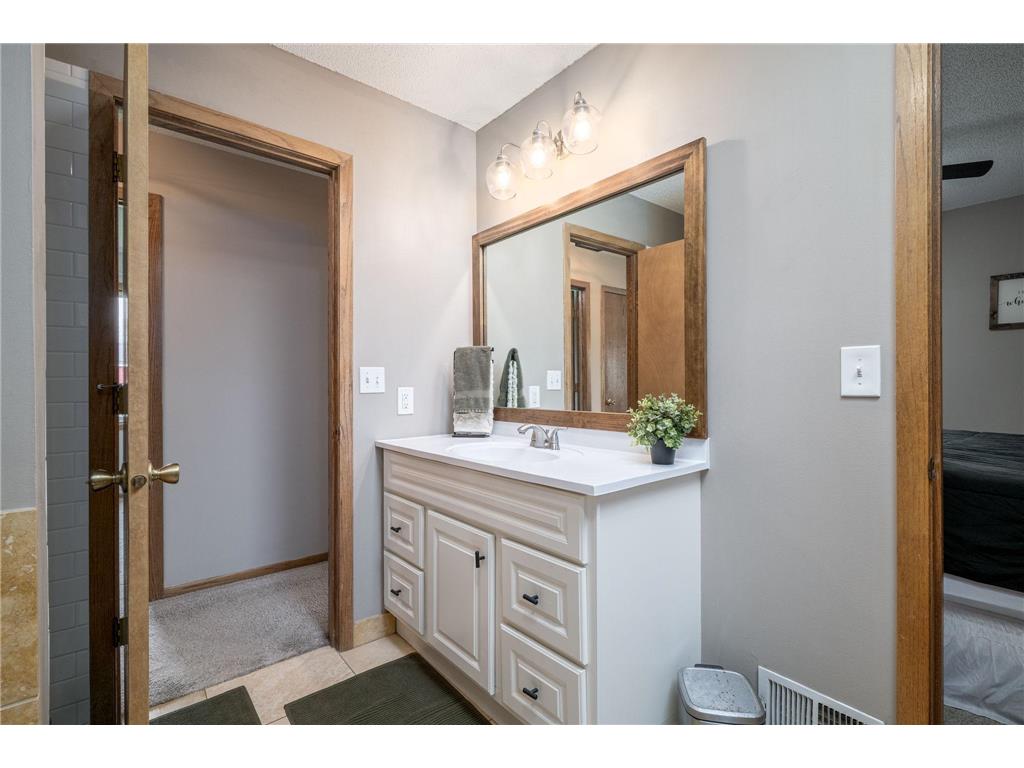 633 108th Avenue NW Coon Rapids MN 55448 7069496 image23