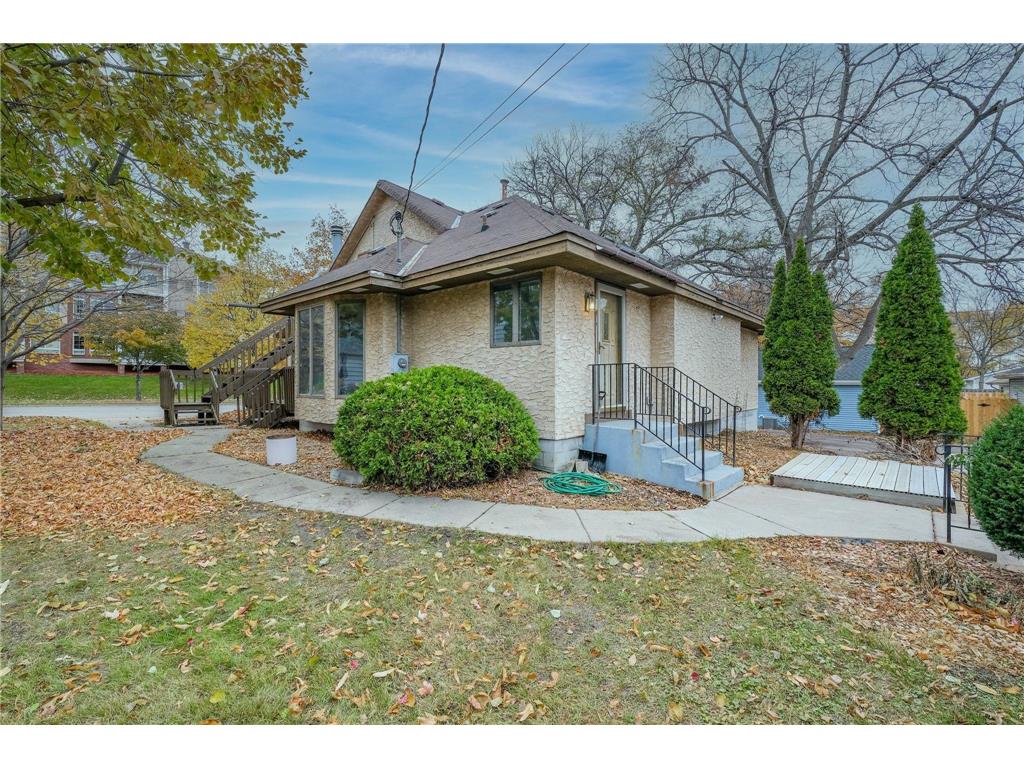 633 5th Ave NW, New Brighton, MN 55112 MLS 6303034 Edina Realty