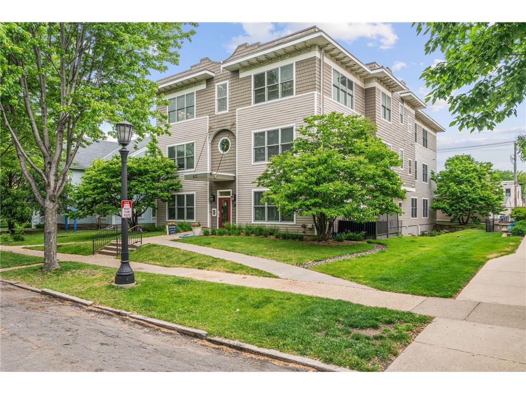 633 Dayton Avenue #8 Saint Paul MN 55104 7081734 image3