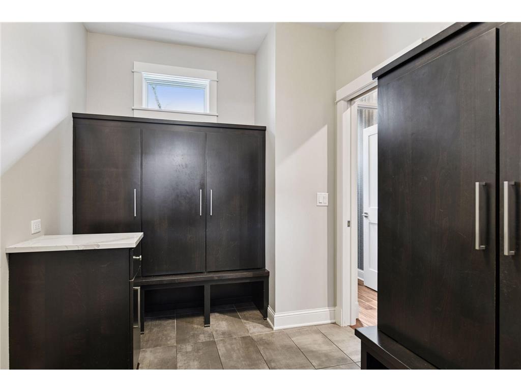 633 Park Street E Wayzata MN 55391 7087617 image12