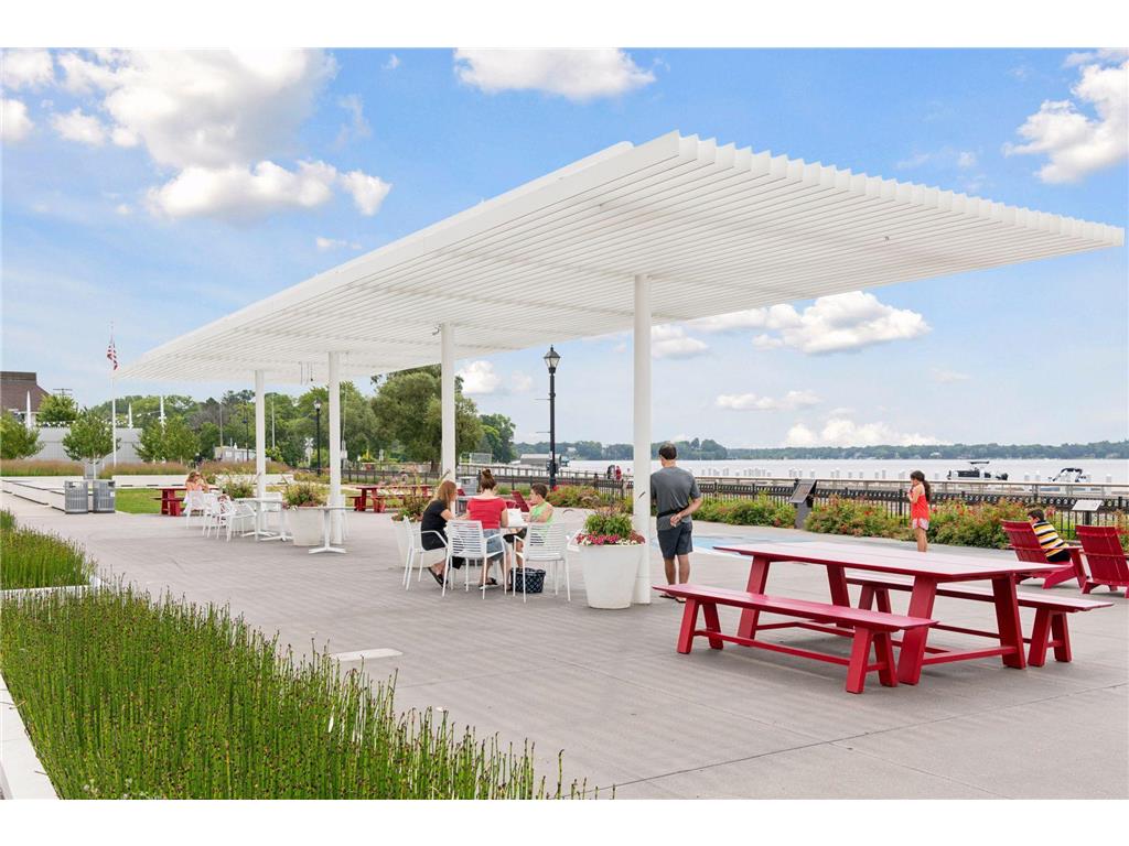 633 Park Street E Wayzata MN 55391 7087617 image38