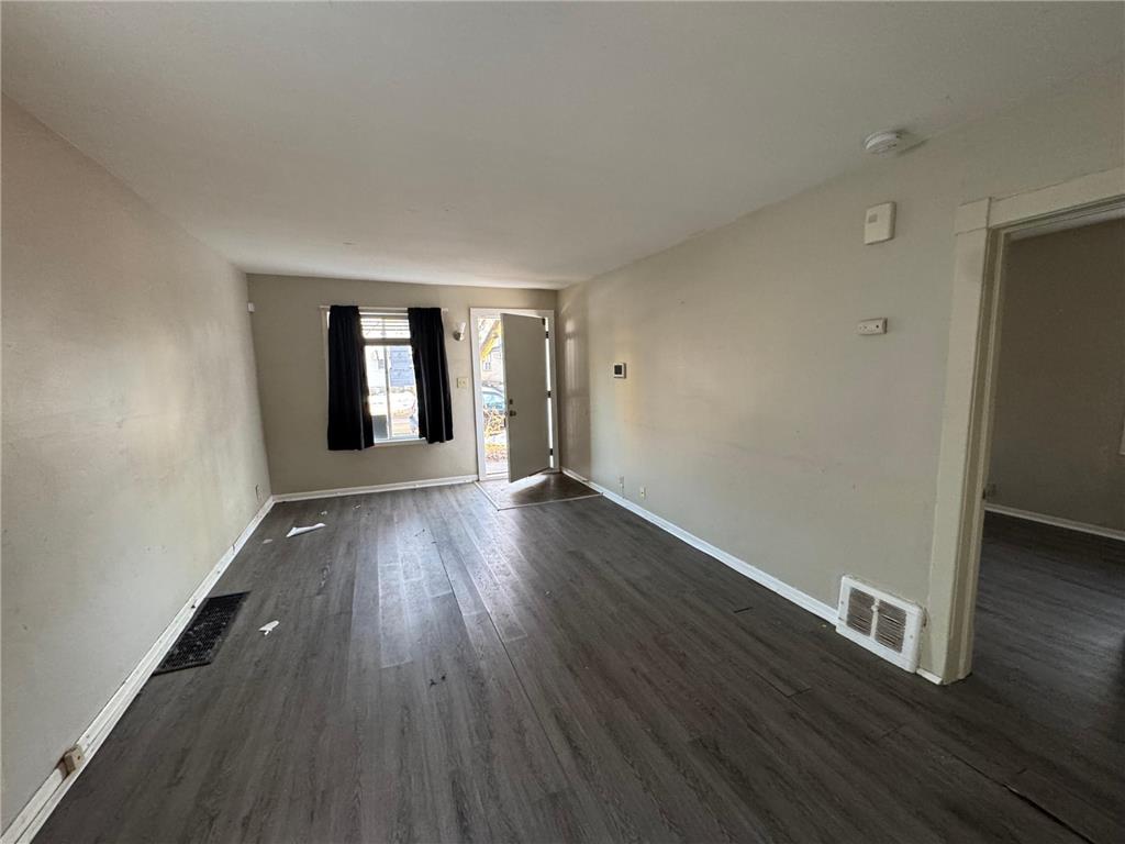 633 Parkway Drive Saint Paul MN 55106 7075395 image3