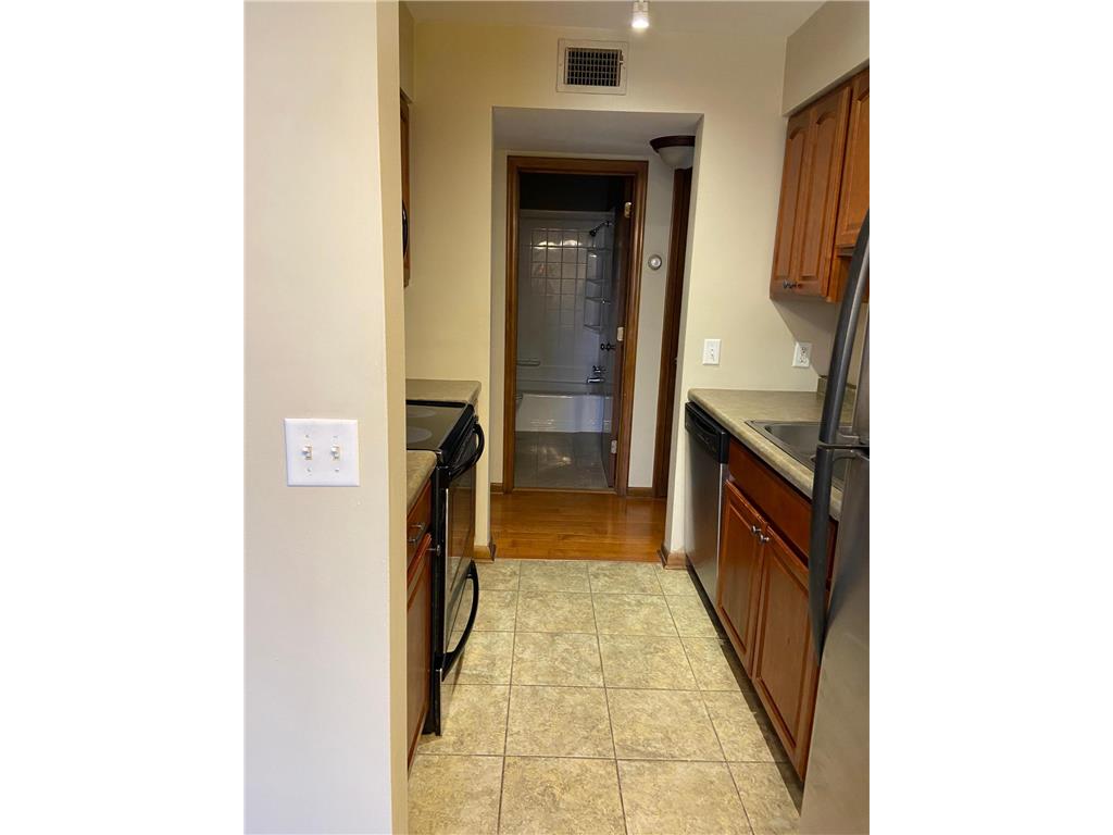 633 Robert Street S #206 Saint Paul MN 55107 6525970 image1