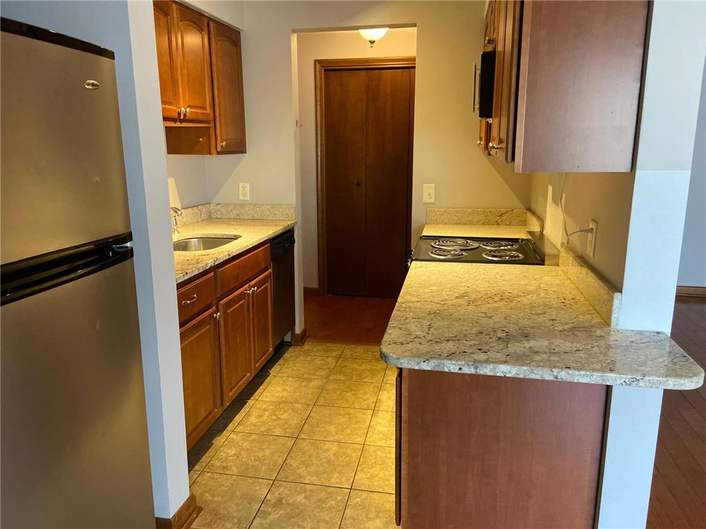 633 Robert Street S #405 Saint Paul MN 55107 6526273 image1