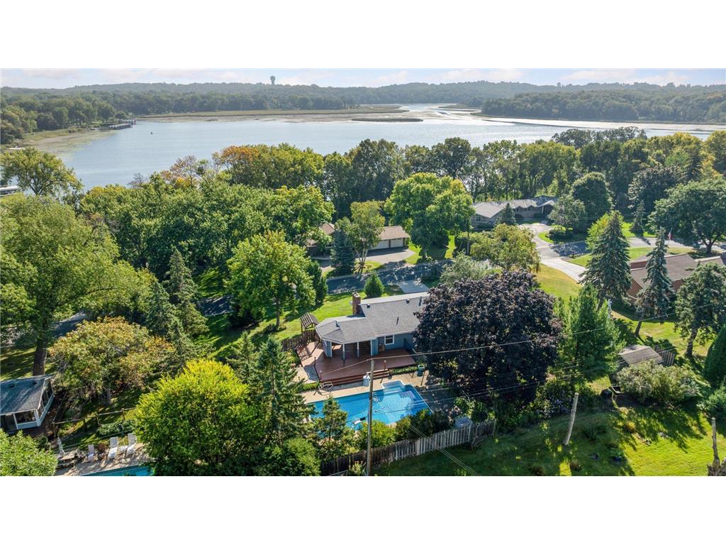 6330 Cypress Drive Chanhassen MN 55331 - Minnewashta 6812157 image1