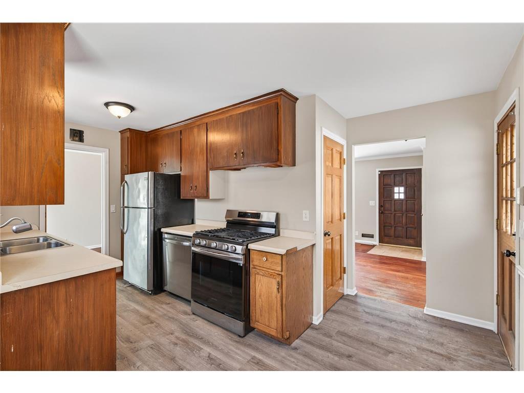 6330 Perry Avenue N Brooklyn Center MN 55429 7083515 image8