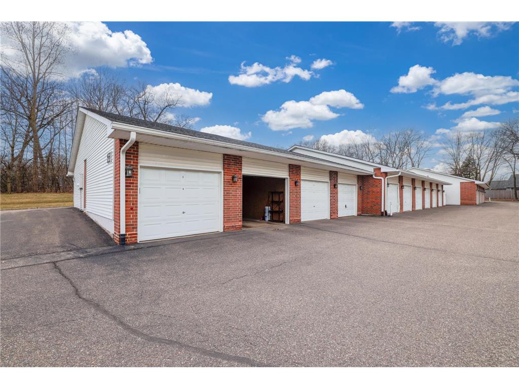 6333 Alderwood Circle #B Woodbury MN 55125 7056219 image2