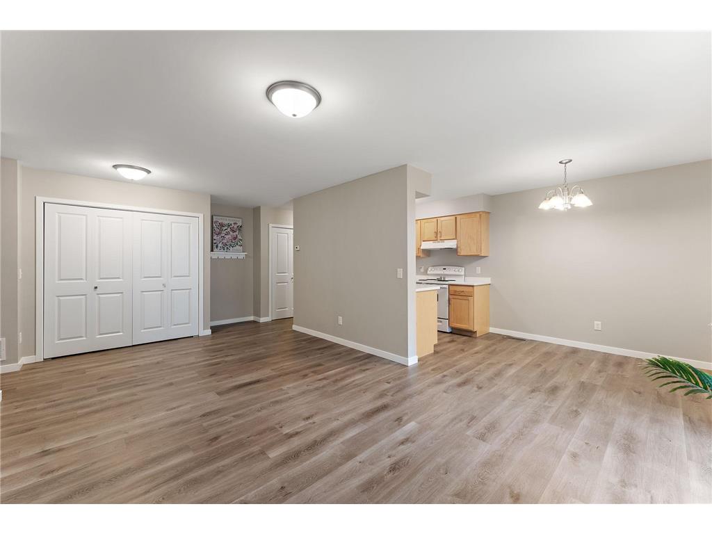 6333 Alderwood Circle #D Woodbury MN 55125 6819177 image8