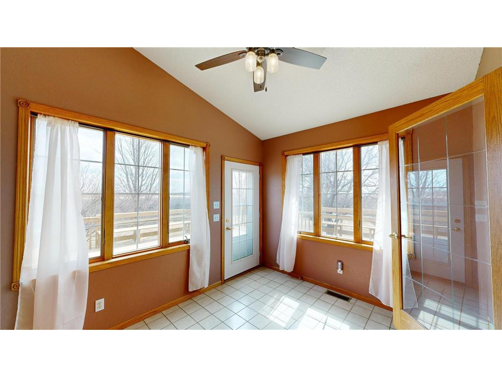6335 1st Avenue W Willmar MN 56201 7038462 image27