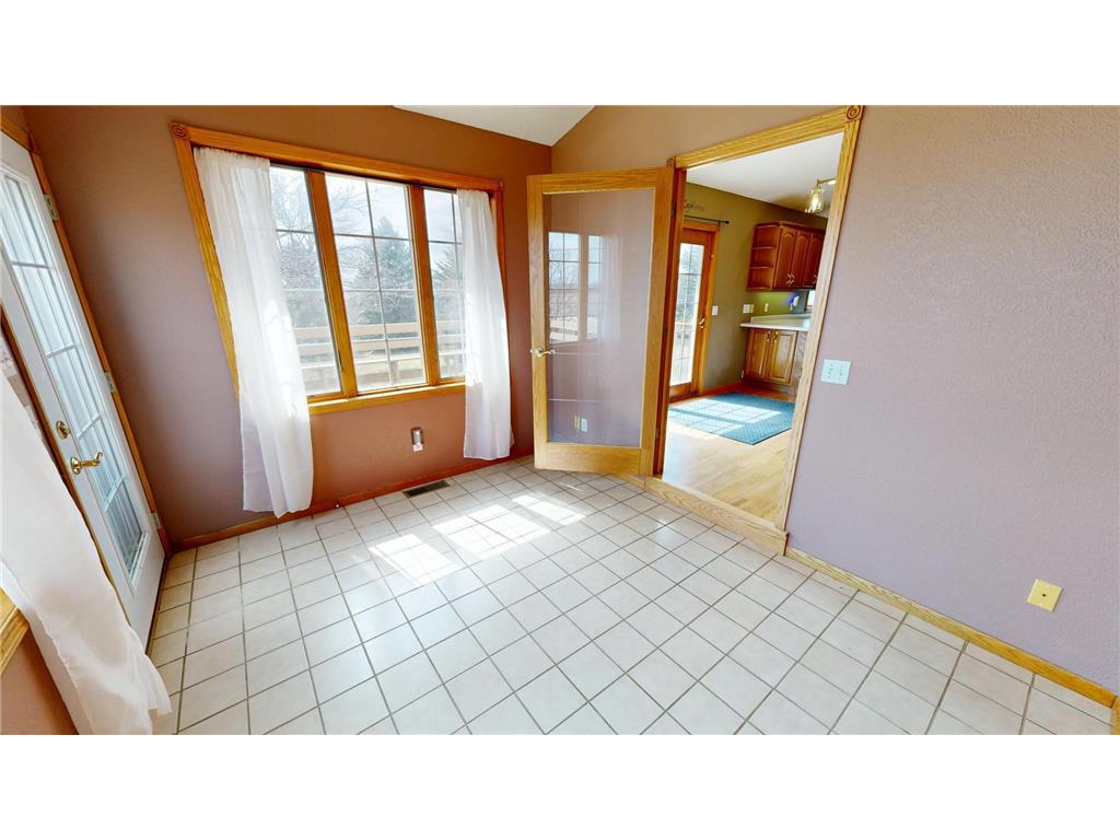 6335 1st Avenue W Willmar MN 56201 7038462 image28
