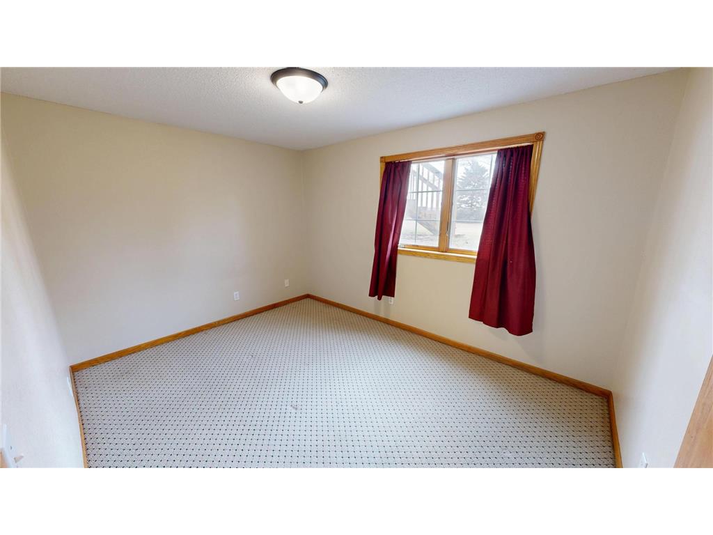 6335 1st Avenue W Willmar MN 56201 7038462 image31