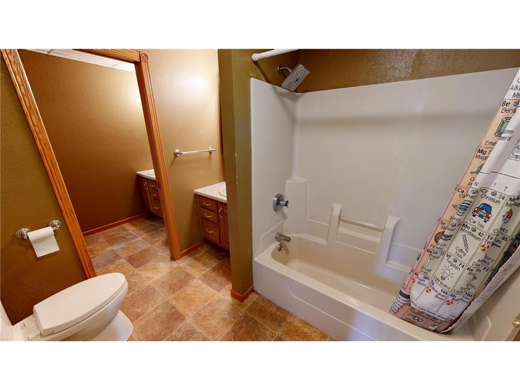 6335 1st Avenue W Willmar MN 56201 7038462 image32