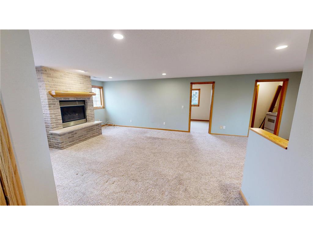 6335 1st Avenue W Willmar MN 56201 7038462 image36
