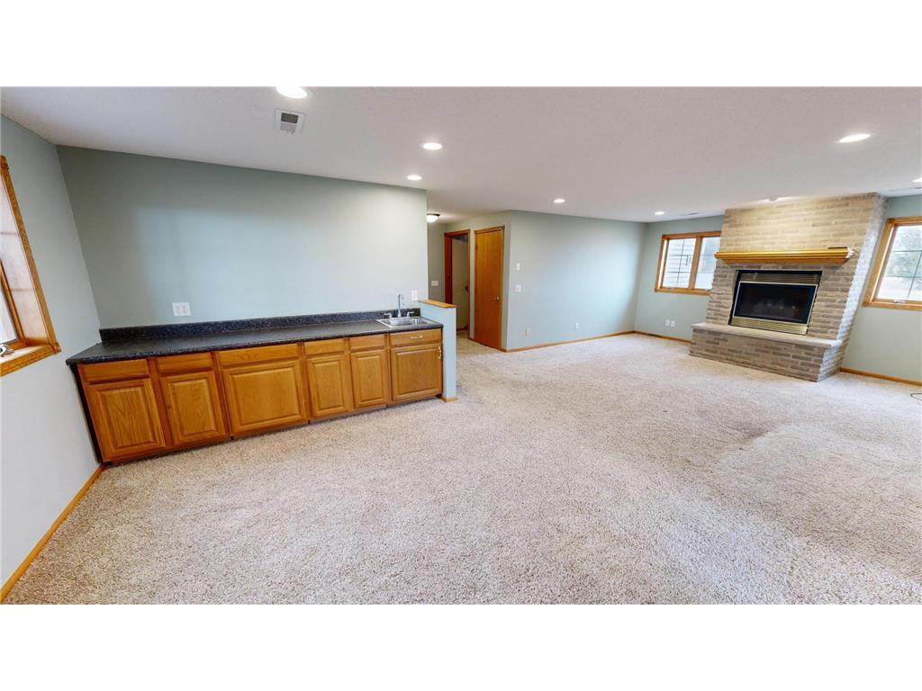 6335 1st Avenue W Willmar MN 56201 7038462 image37
