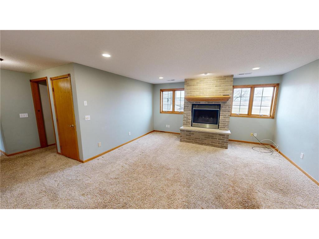 6335 1st Avenue W Willmar MN 56201 7038462 image39