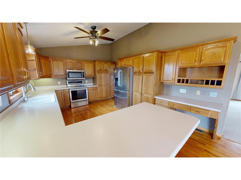 6335 1st Avenue W Willmar MN 56201 7038462 image6