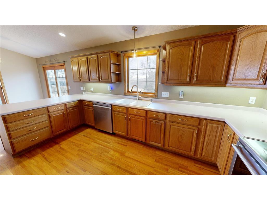 6335 1st Avenue W Willmar MN 56201 7038462 image7