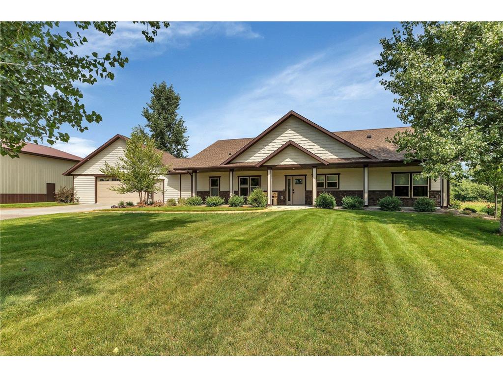 6336 230th Street Saint Augusta MN 56301 7041879 image1
