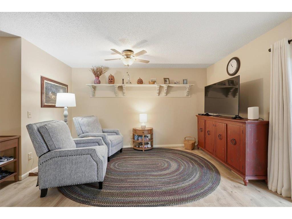 6337 Alderwood Circle #A Woodbury MN 55125 6806295 image5