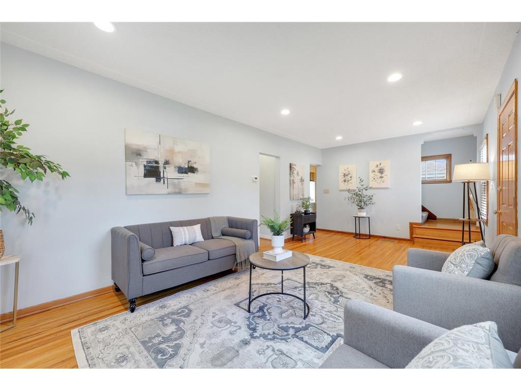 6337 Girard Avenue S Richfield MN 55423 7065969 image2